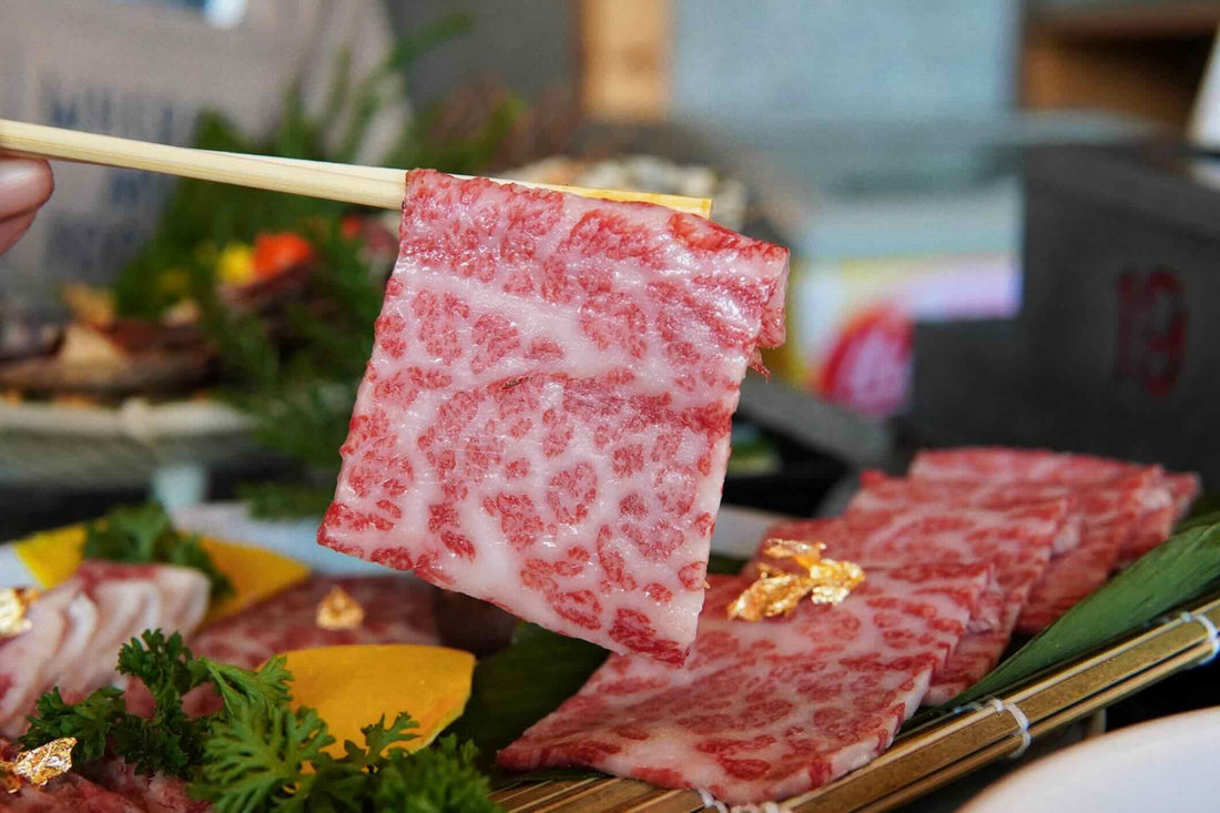 Infographic guide about A5 wagyu steak taste, preparation, and genetics.